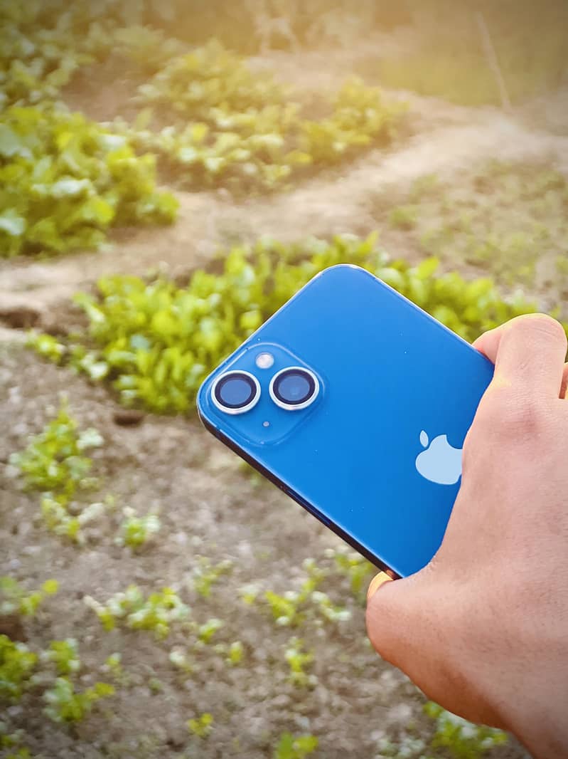 Apple iPhone 13 3