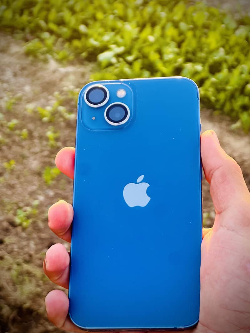Apple iPhone 13 6