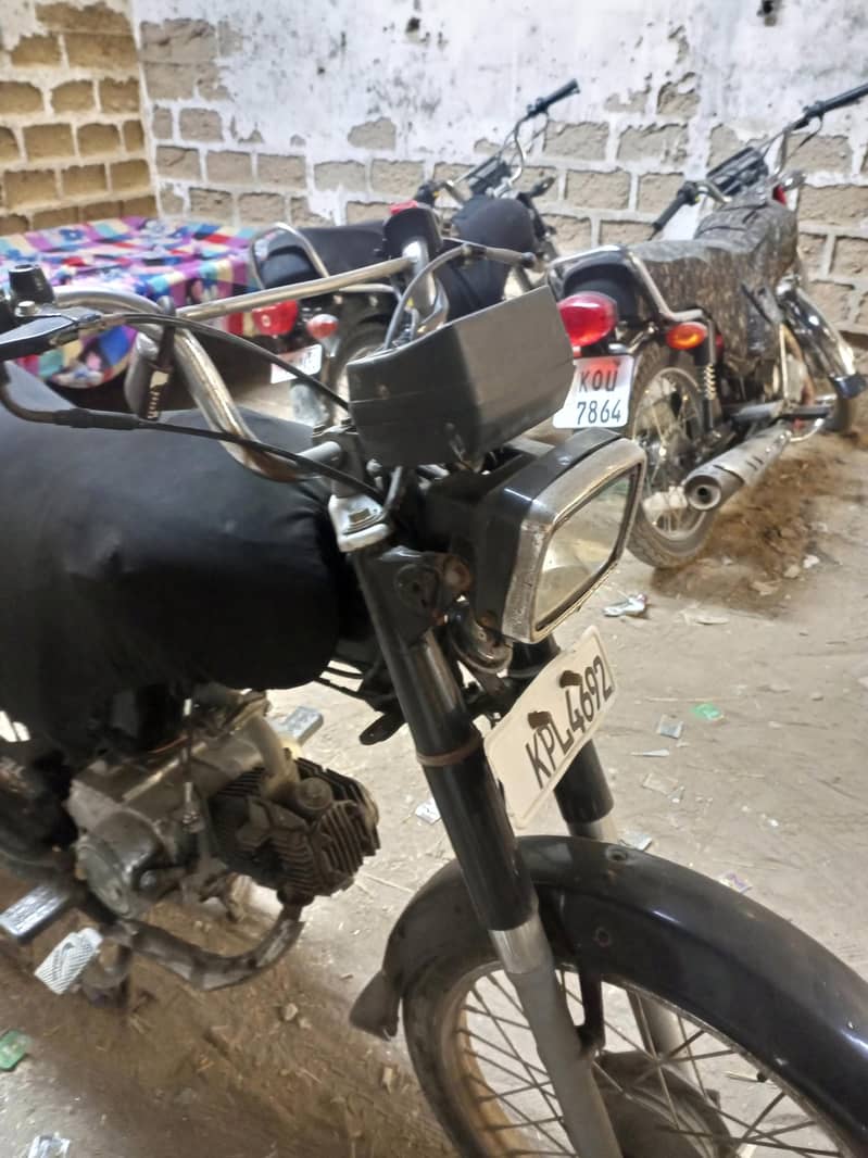 Unique 2022 Model 0