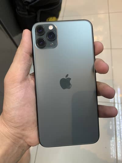Phone 11 Pro Max , 64GB PTA APPROVED COMPLETE BOX