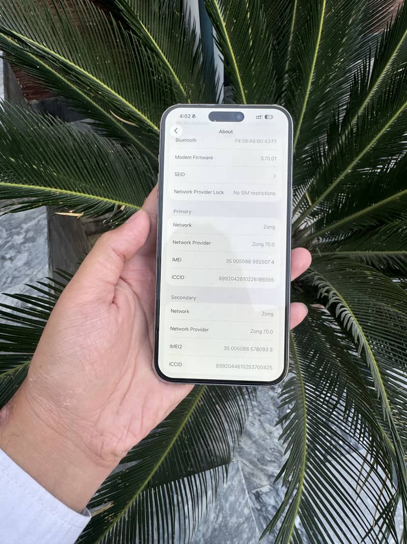 Apple iPhone 15 Pro Max 16