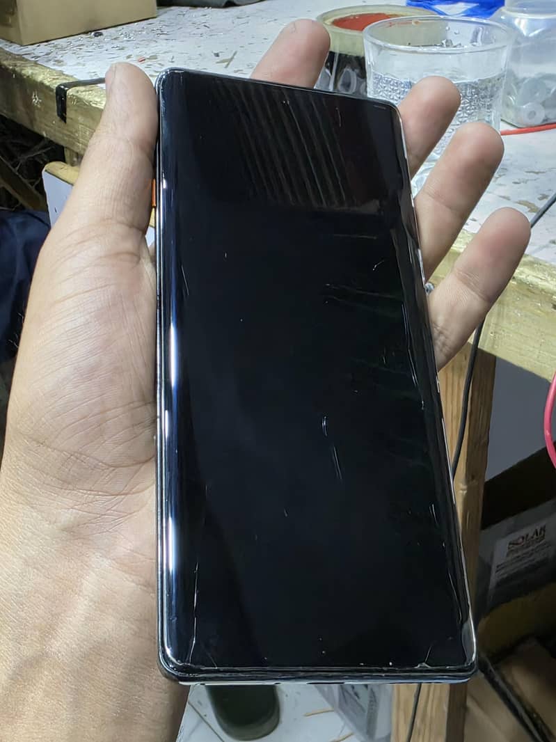 Tecno CAMON 40 Pro 1