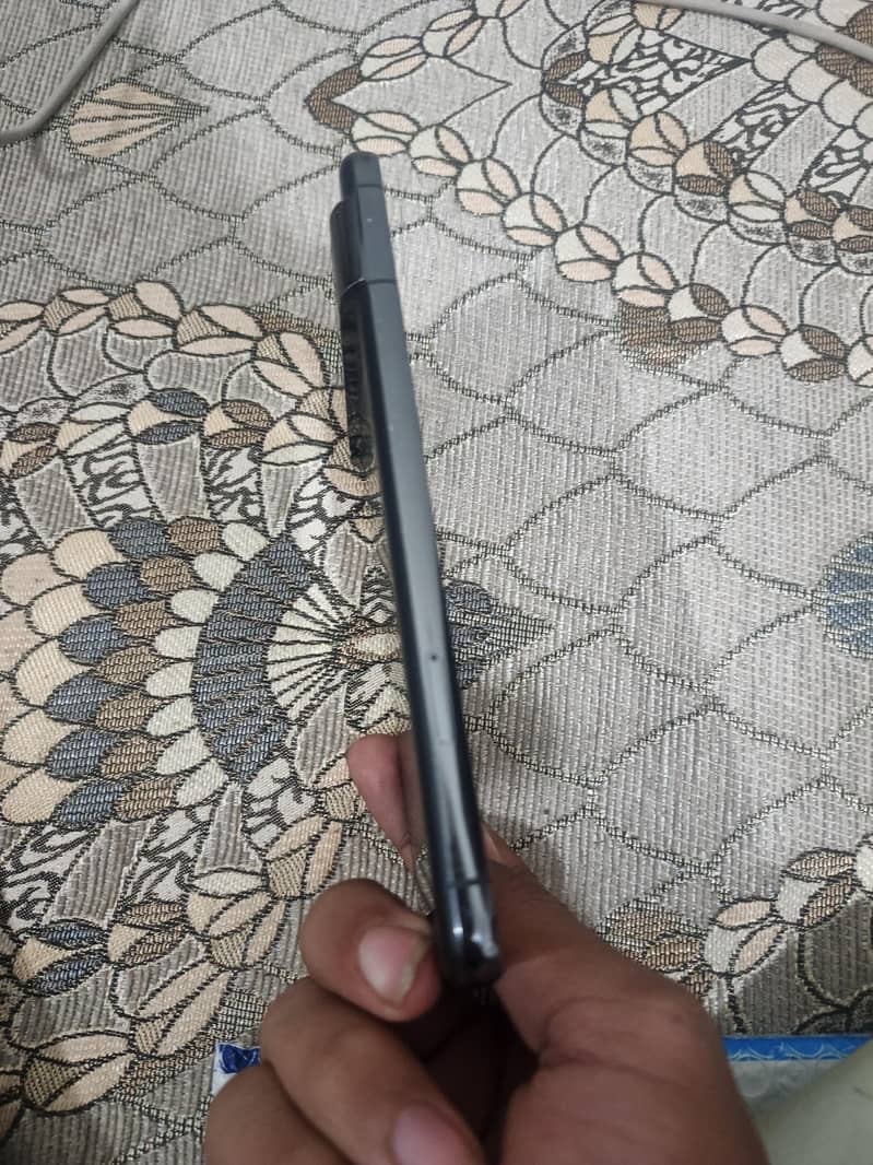 Google Pixel 8 Pro 2