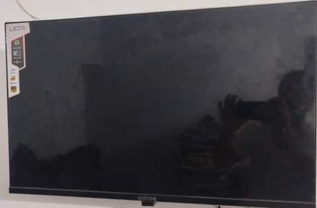 Samsung 32 Inch Smart LED TV – 10/10 Condition