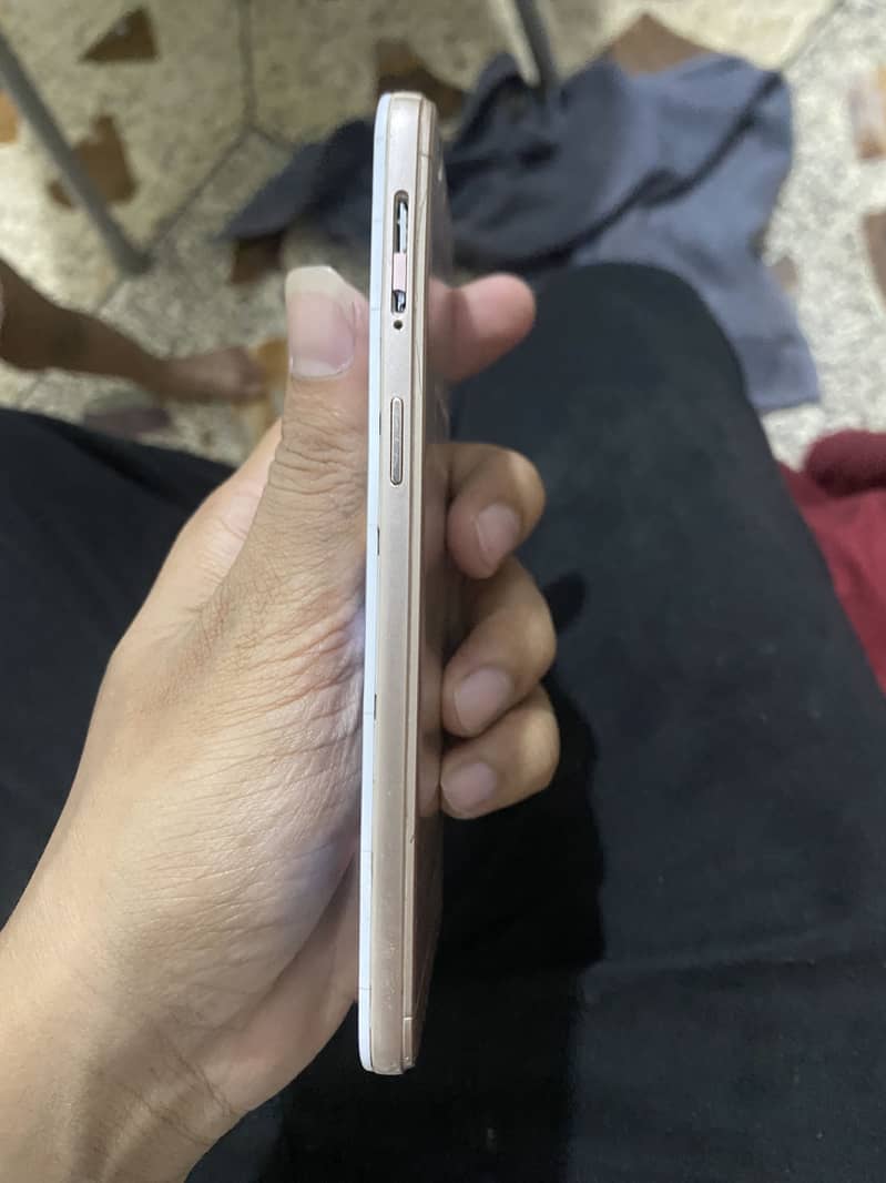 OPPO A57 3