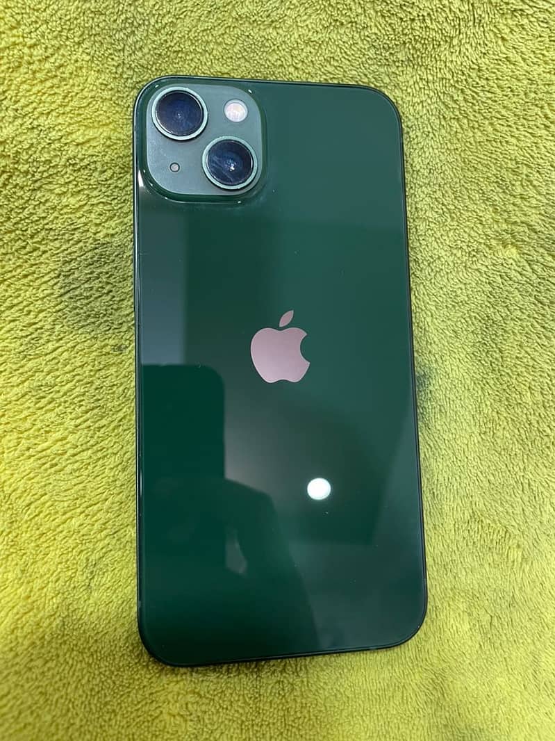 Apple iPhone 13 5