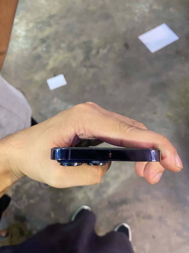 Apple iPhone 14 Pro Max 5