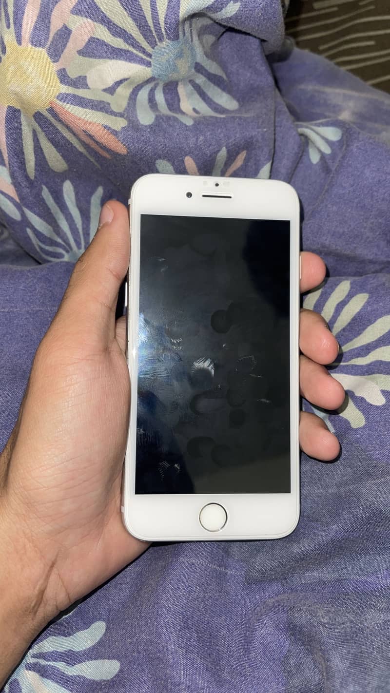 Apple iPhone 8 6