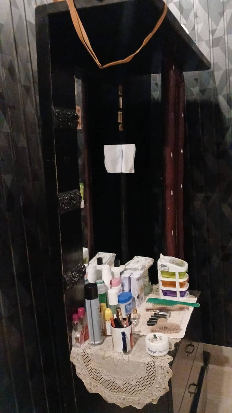 Dressing Table 2