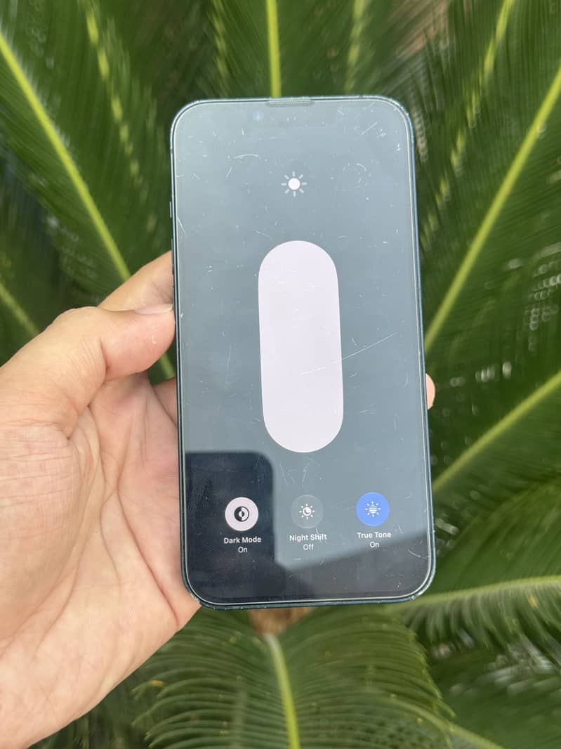 Apple iPhone 14 11