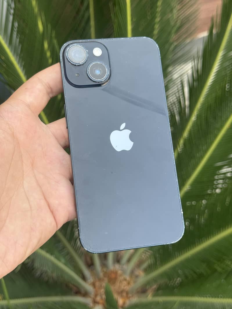 Apple iPhone 14 18