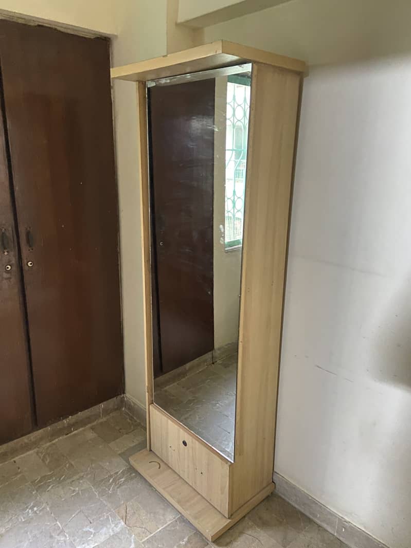 Full mirror dressing table 1