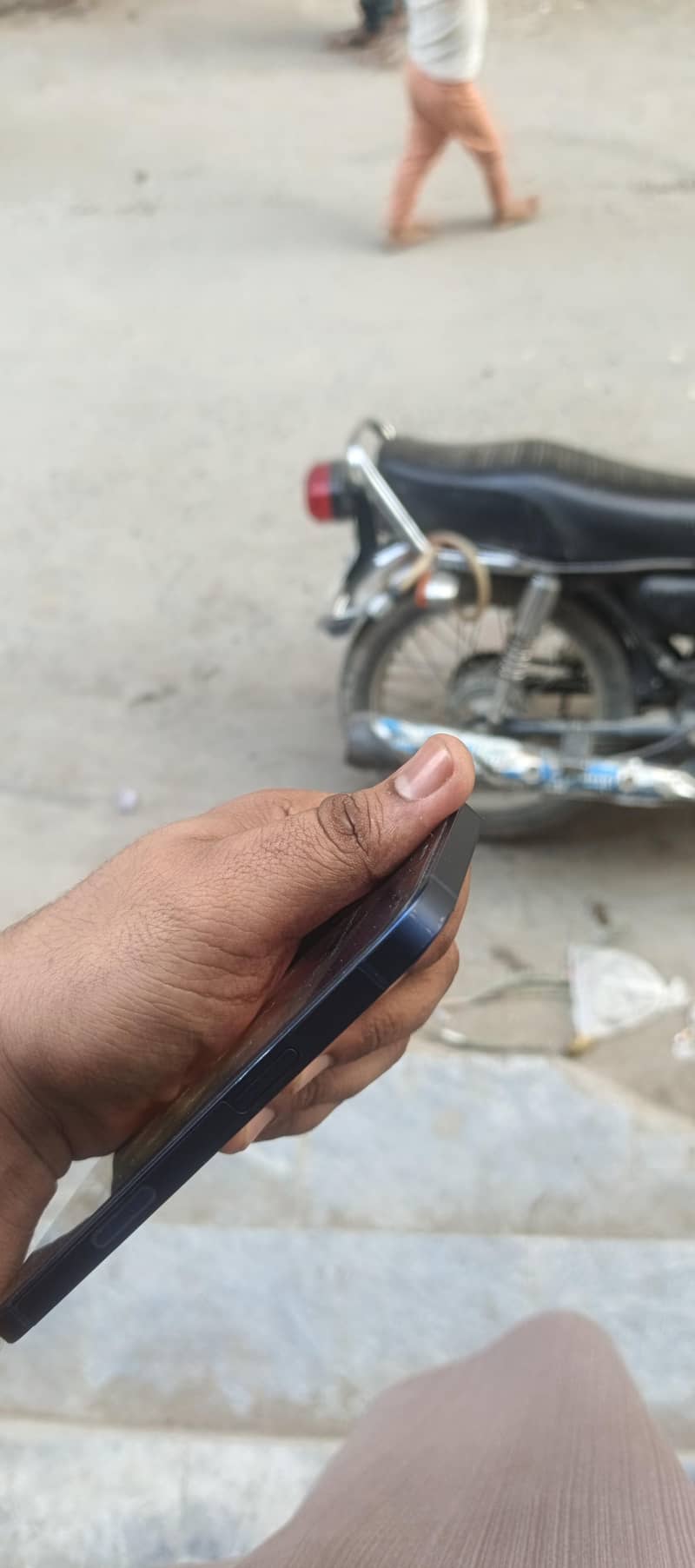 Apple iPhone 12 2