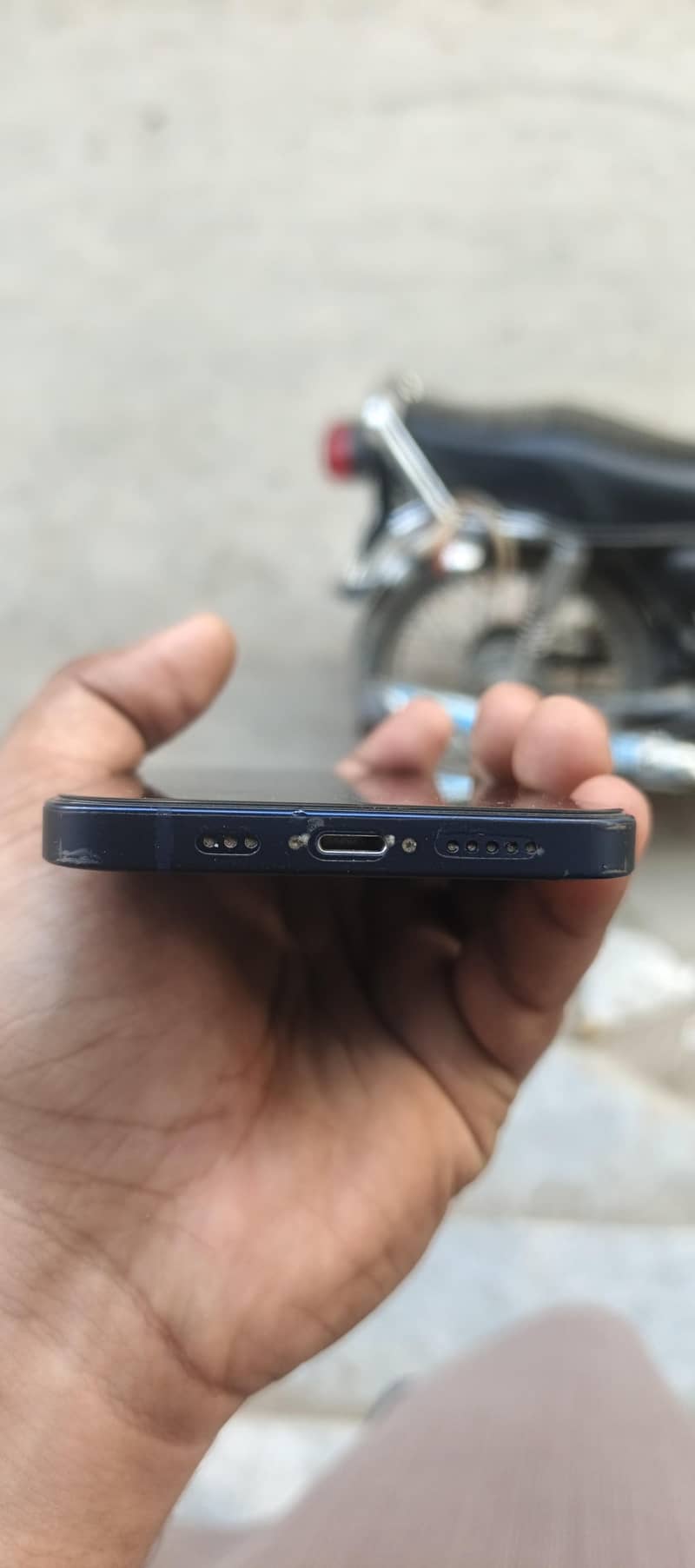 Apple iPhone 12 5