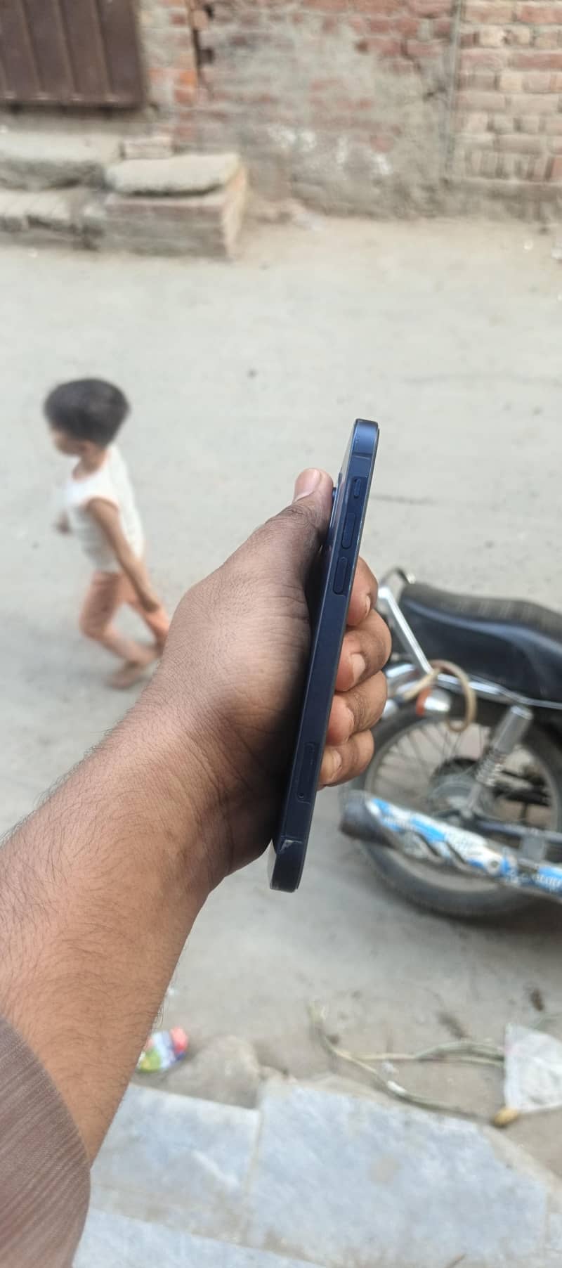 Apple iPhone 12 8
