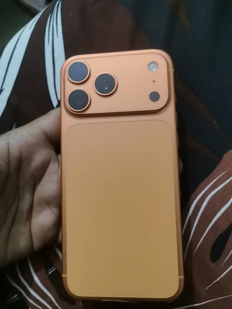 Apple iPhone 17 Pro Max 0