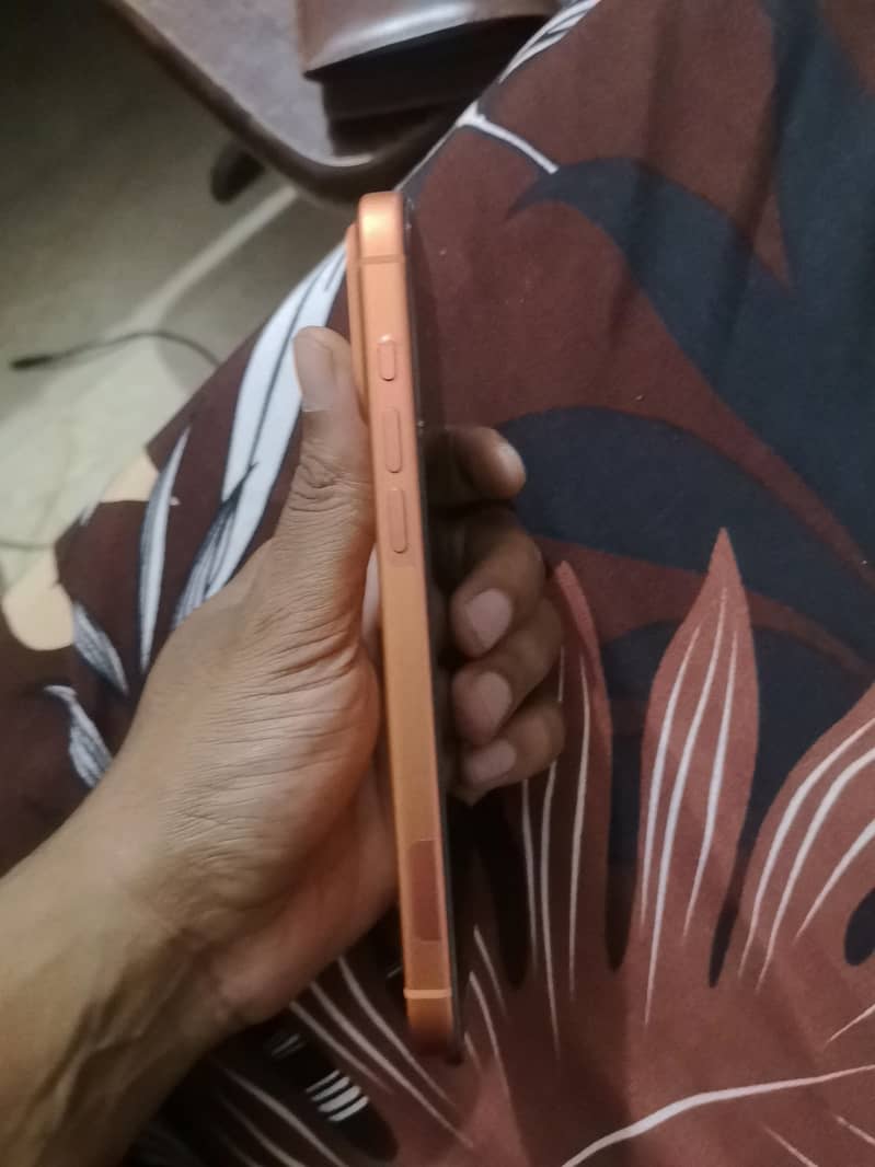 Apple iPhone 17 Pro Max 1