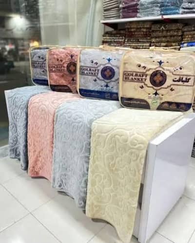 Imported Iranian Luxury Blankets – Soft & Beautiful Designs