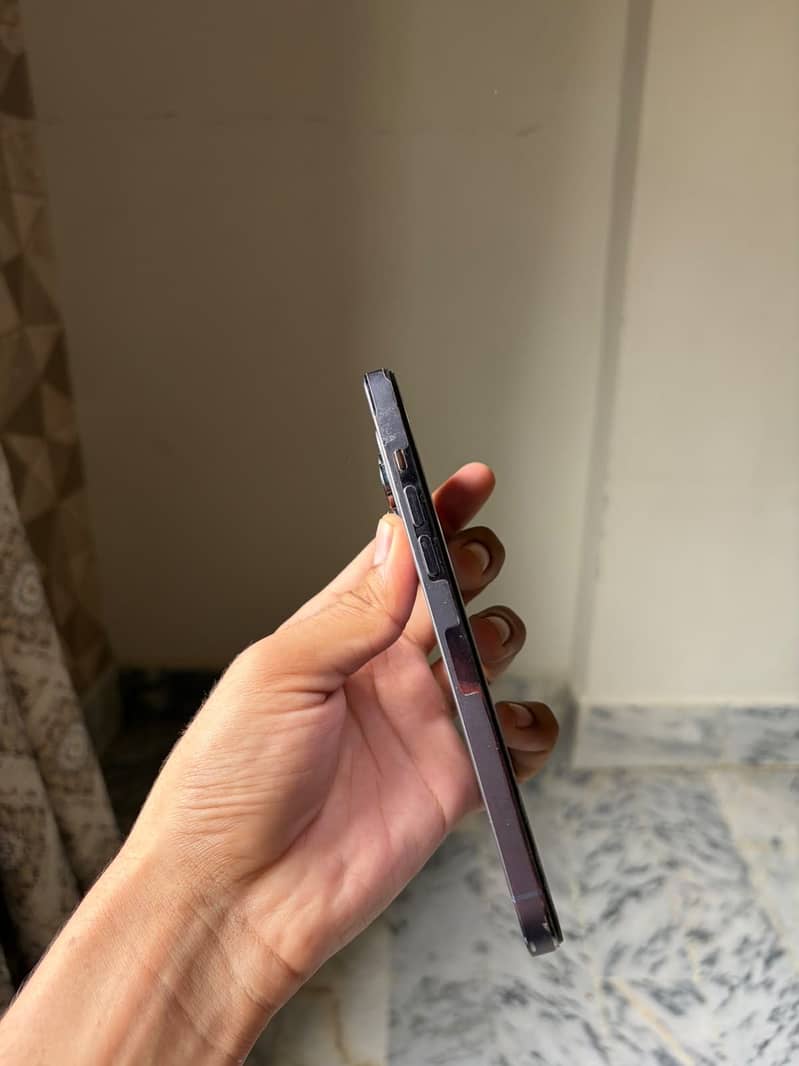 Apple iPhone 14 Pro Max 3