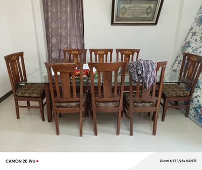 Dining table set for sale in good condition