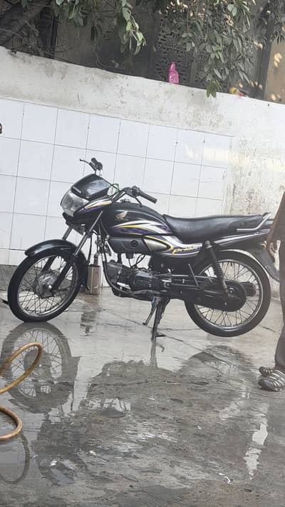 Honda pridor