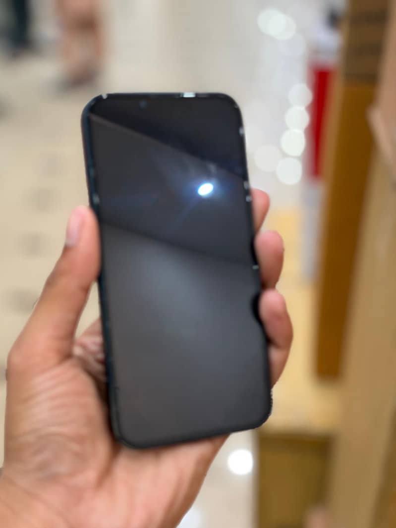 Apple iPhone 13 1