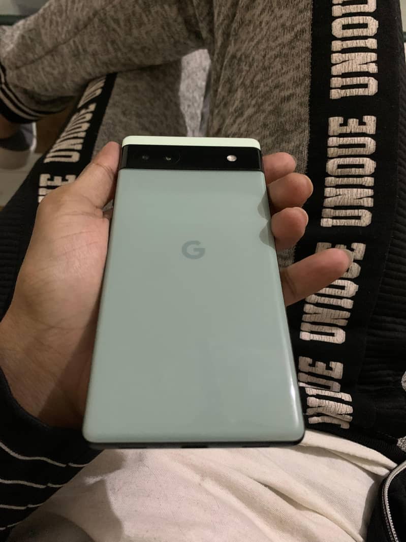 Google Pixel 6a 1