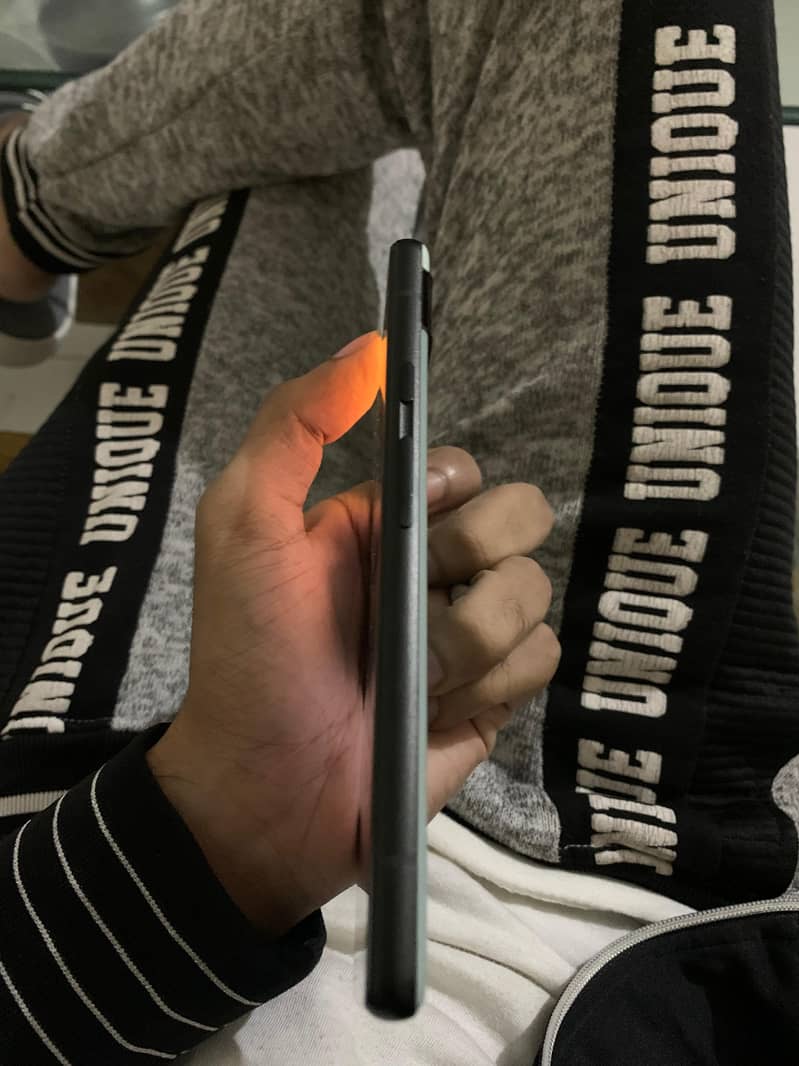 Google Pixel 6a 3