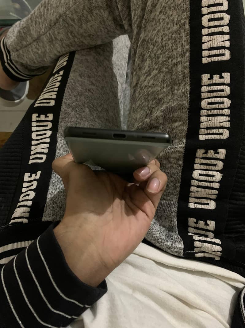 Google Pixel 6a 5