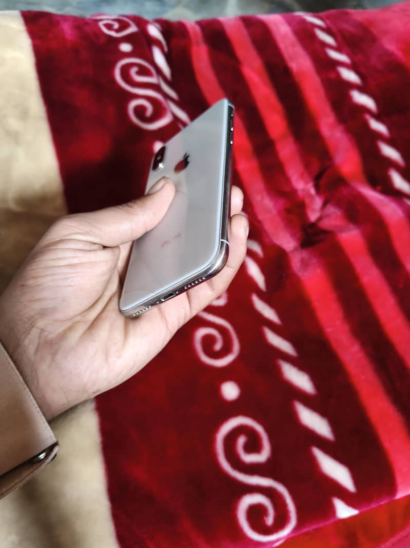 Apple iPhone X 2
