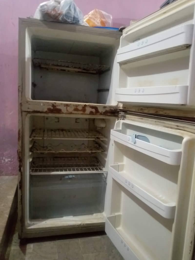 refrigerator 3