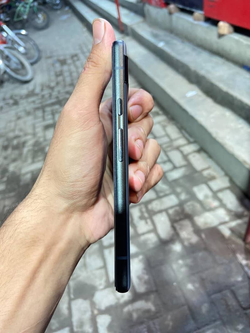 Google Pixel 6a 4