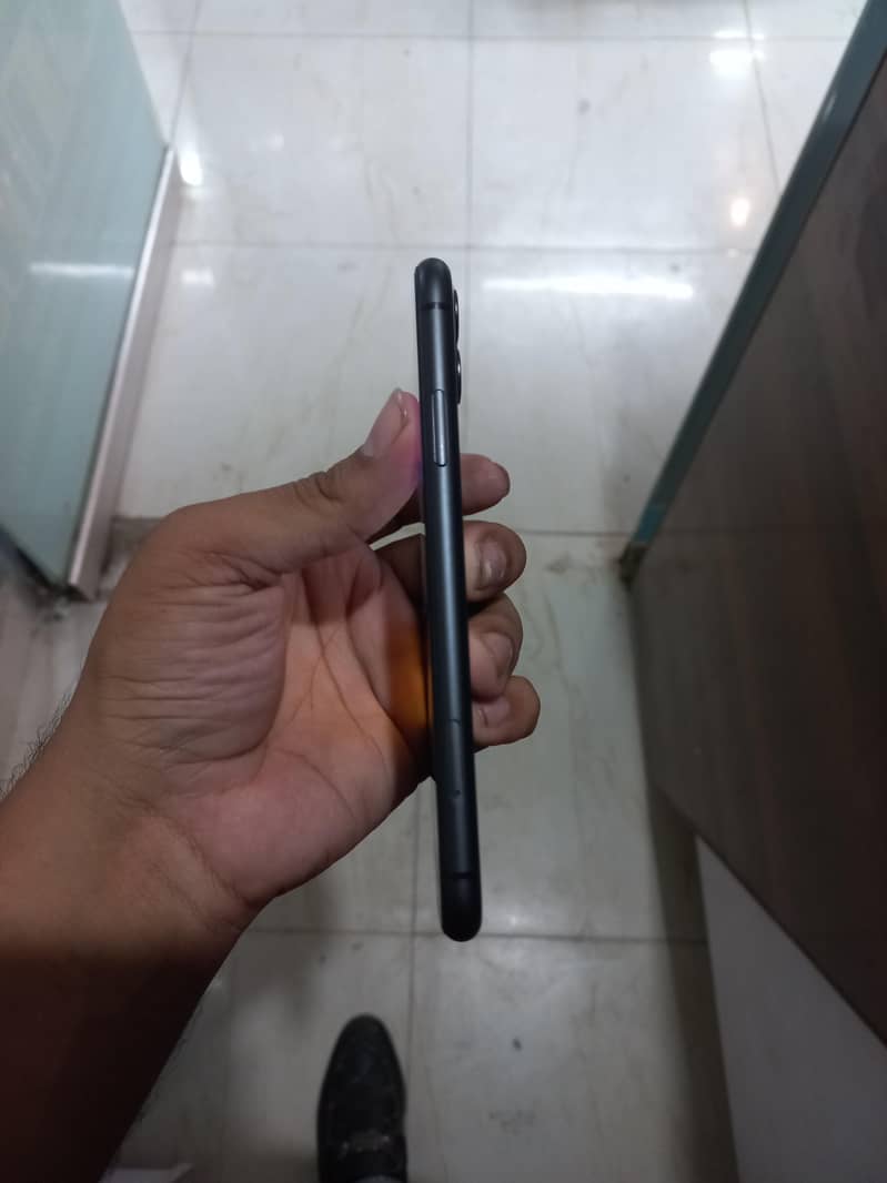 Apple iPhone 11 2