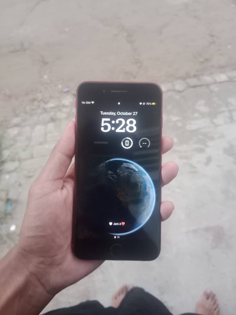 Apple iPhone 8 Plus 1
