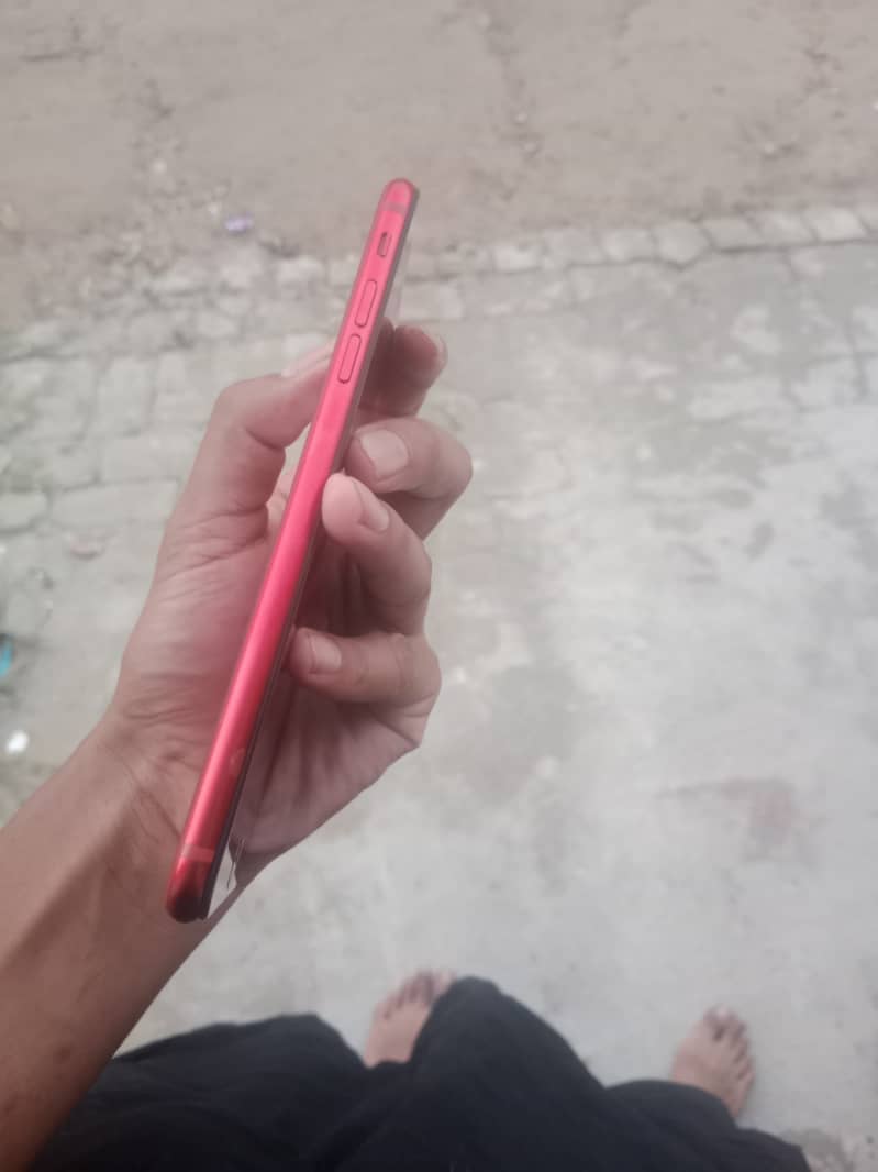 Apple iPhone 8 Plus 4