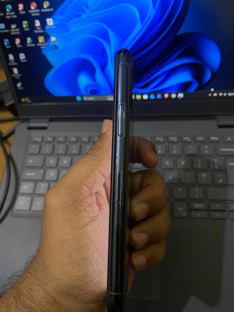 Apple iPhone 11 Pro 1