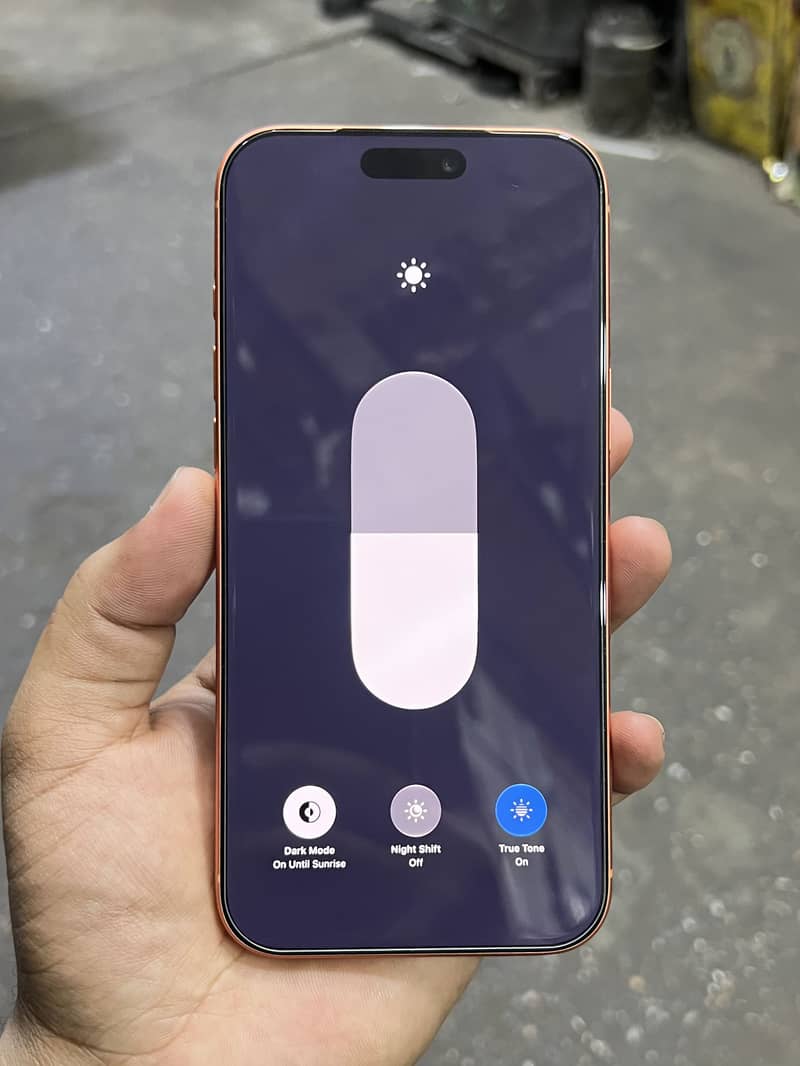 iPhone 17 Pro Max 5