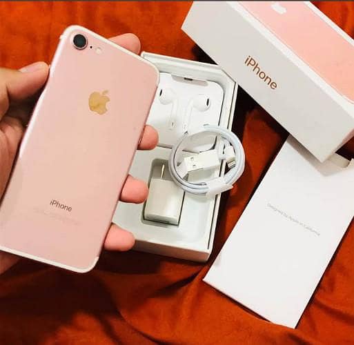 Apple iPhone 7 0
