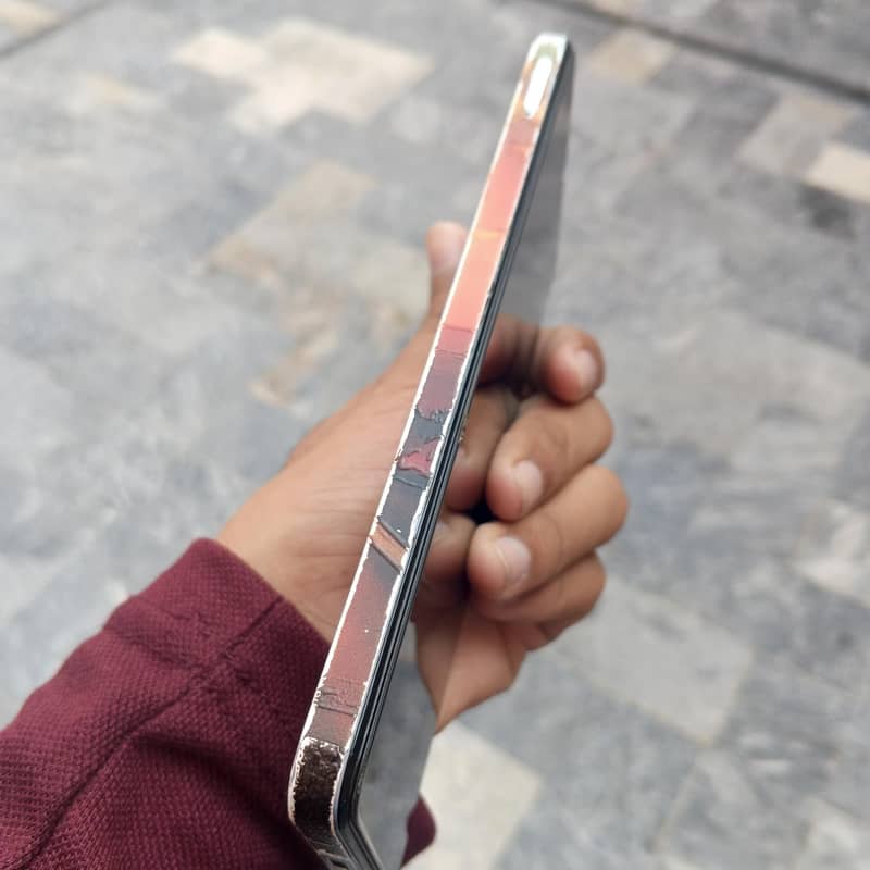 Realme Note 60 1