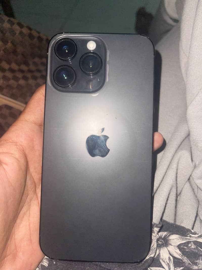 Apple iPhone 14 Pro Max 4