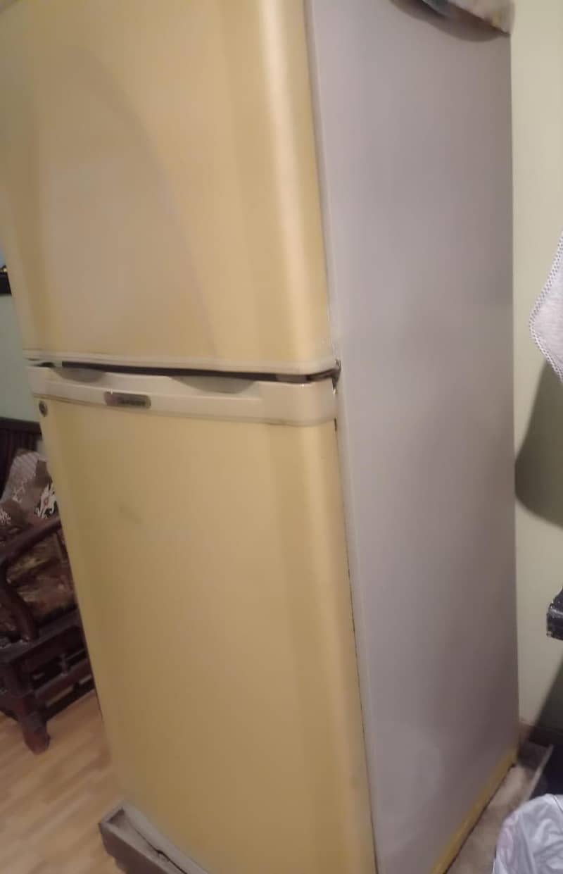 DAWLANCE FRIDGE 1