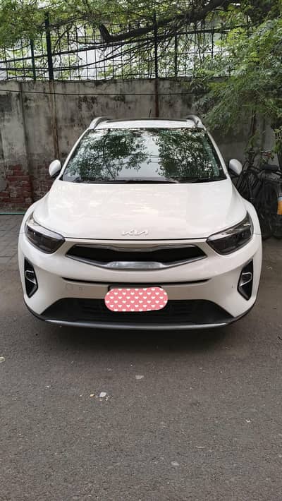 KIA STONIC 2023 Model Bumper To Bumper Original paint For Sale