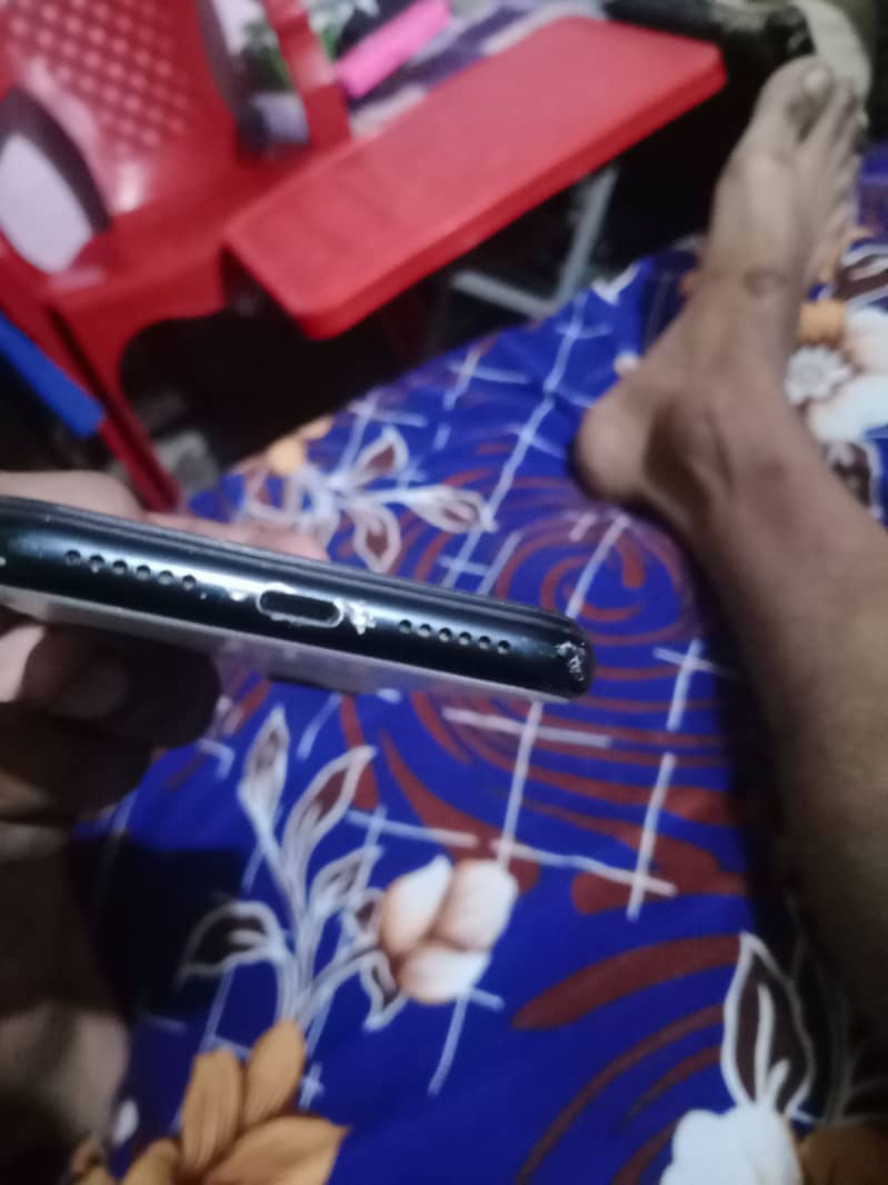 Apple iPhone XR 3