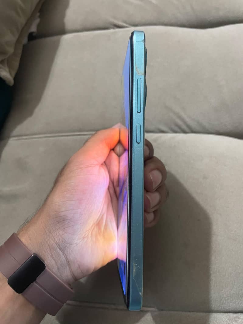 OPPO A78 1