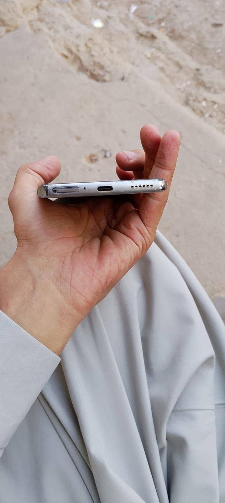 Tecno CAMON 40 Pro 4