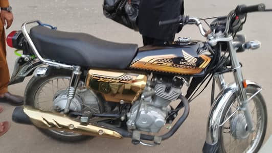 125 goldediton 2025