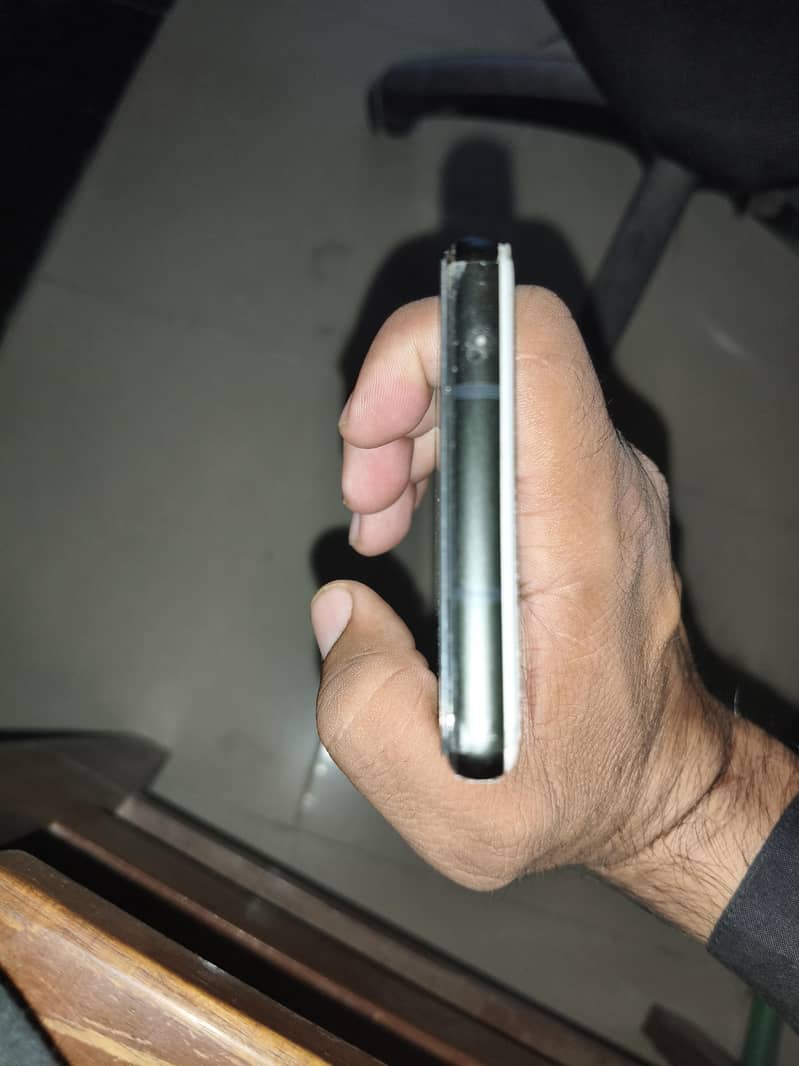 Google Pixel 6a 4