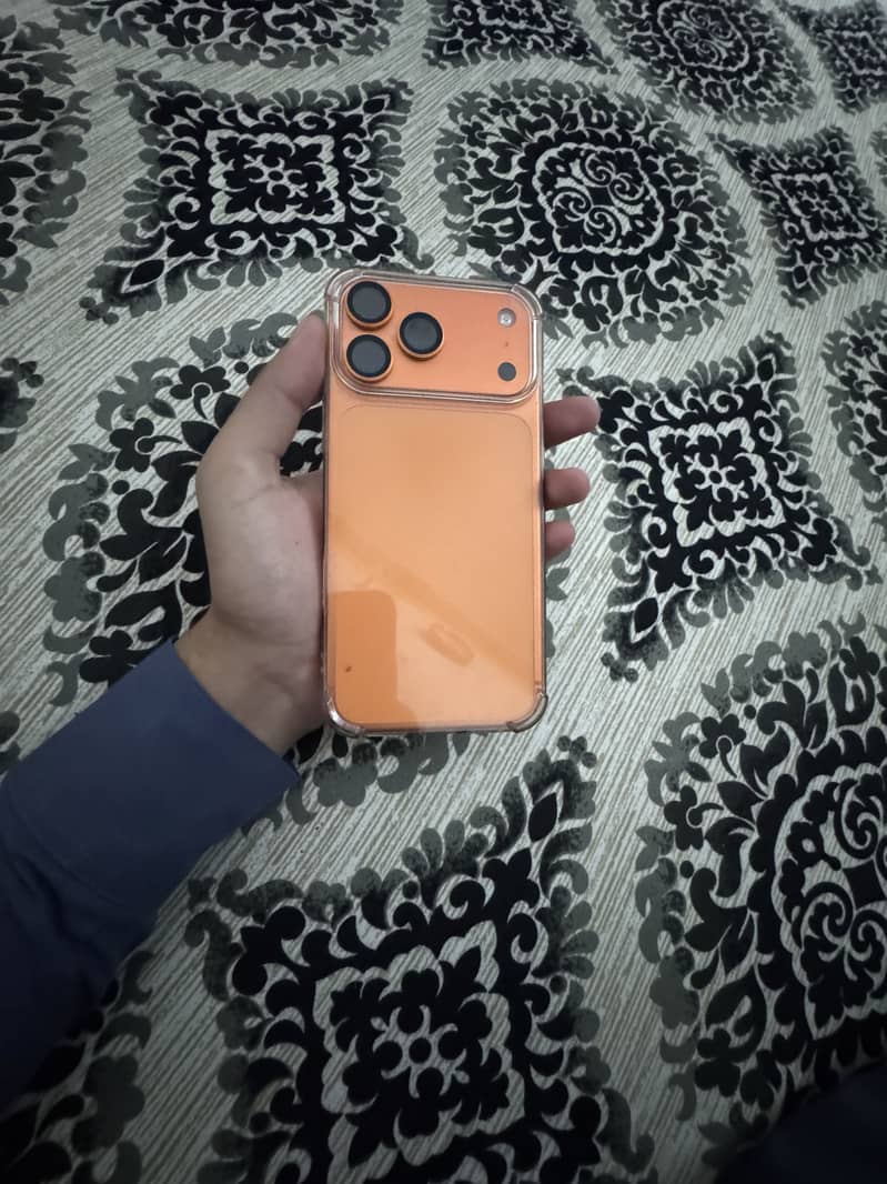 Apple iPhone 17 Pro Max 1