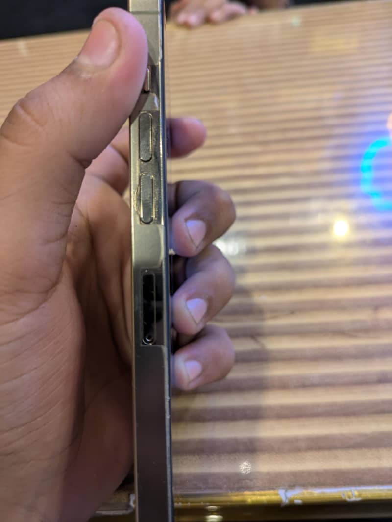 Apple iPhone 13 Pro 3