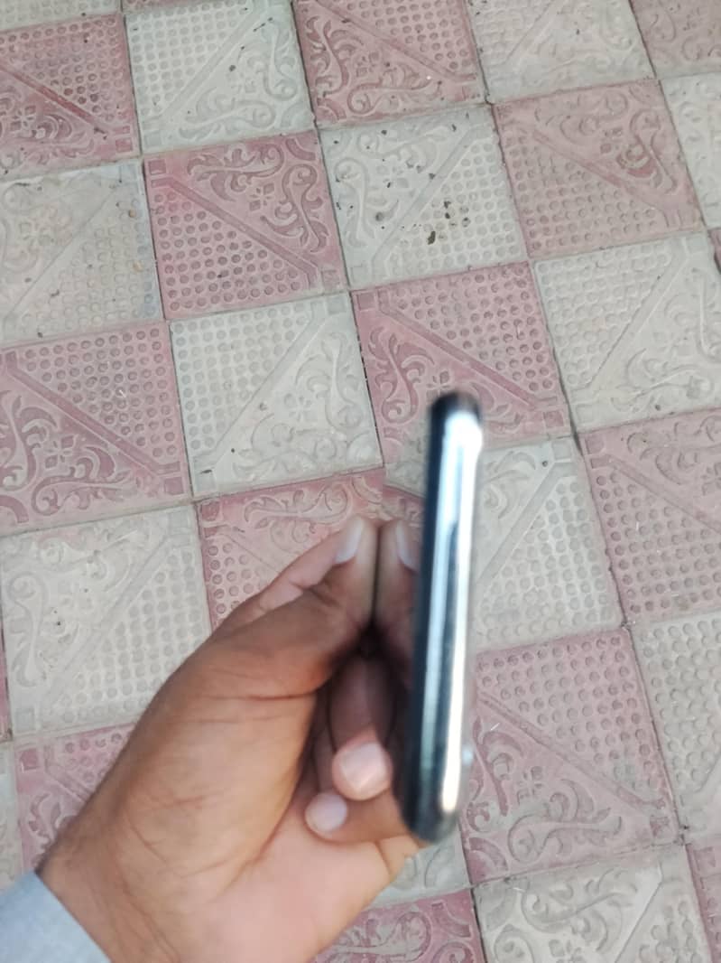 Apple iPhone X 1